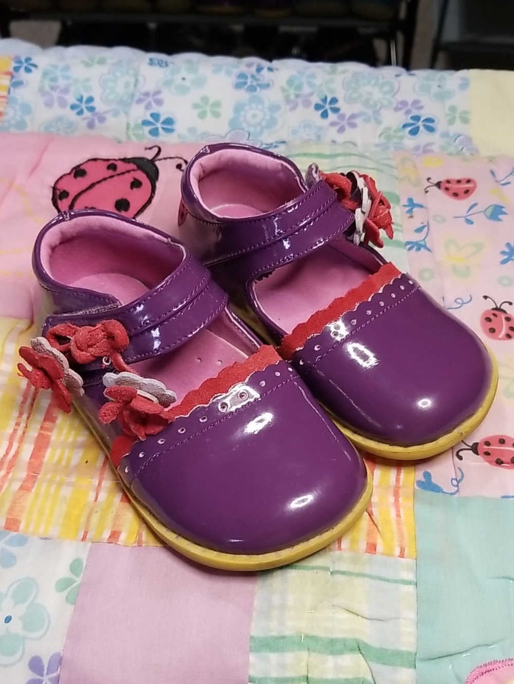 Livie & Luca Purple Patent Leather Mary Janes w/Red Suede Trim & Flowers Size 8
